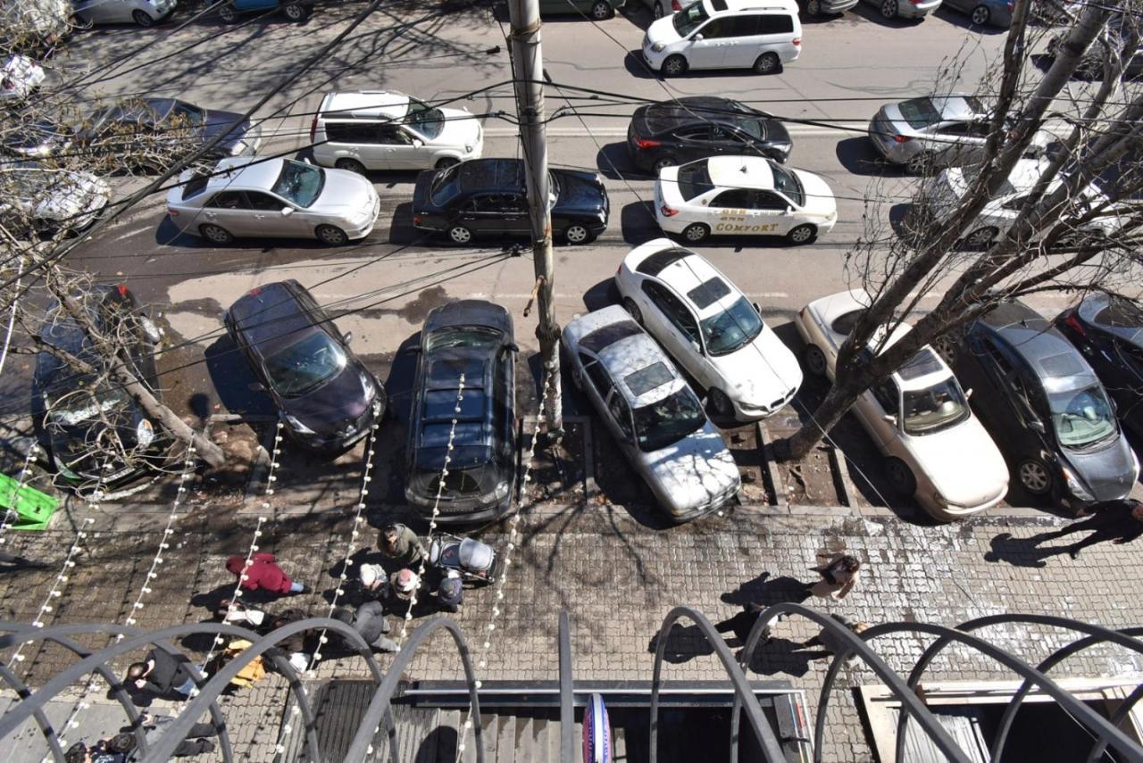 Прекрасная 4-Ех Комнатная Квартира В Самом Центре Yerevan Exterior foto