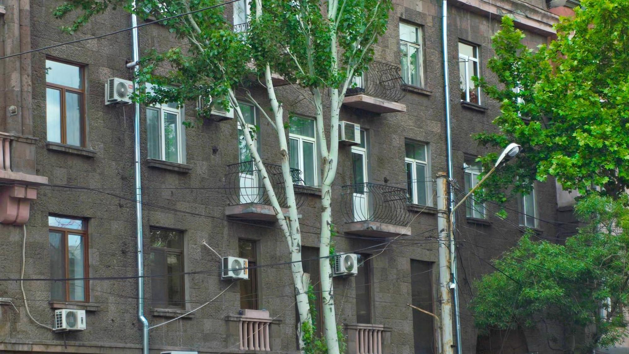 Прекрасная 4-Ех Комнатная Квартира В Самом Центре Yerevan Exterior foto