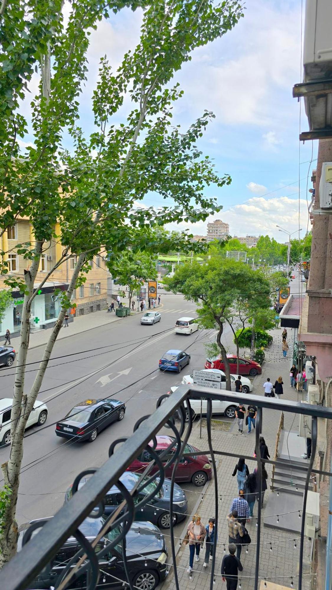 Прекрасная 4-Ех Комнатная Квартира В Самом Центре Yerevan Exterior foto